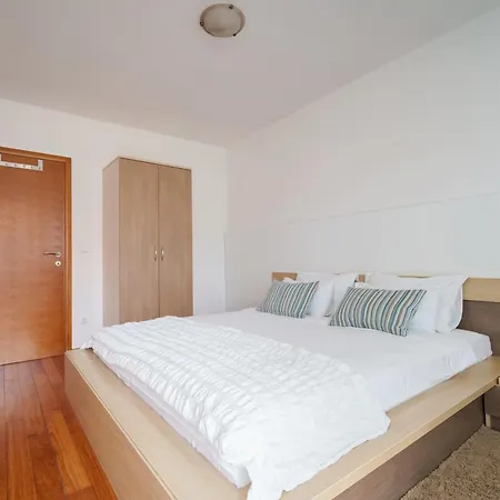 Dragica * Ρόβινι