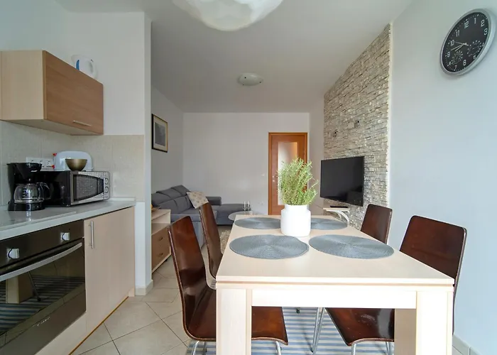 Dragica * Ρόβινι