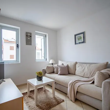Apartment Dragica